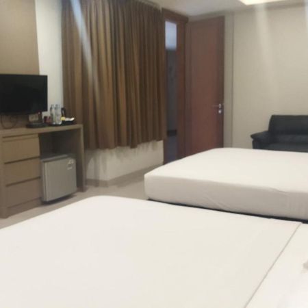 Yobel Hotel Jogyakarta Zewnętrze zdjęcie