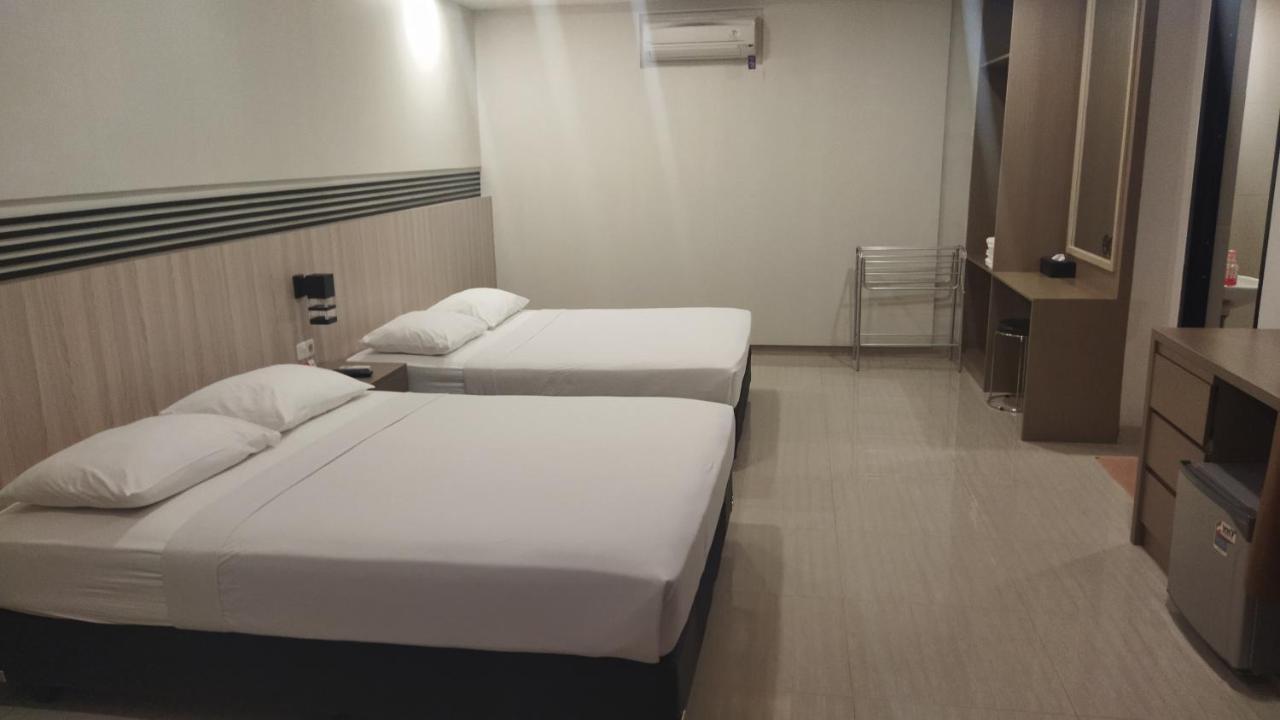 Yobel Hotel Jogyakarta Zewnętrze zdjęcie